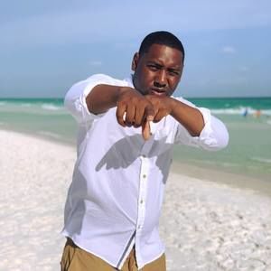 Meet your Posher, Troy